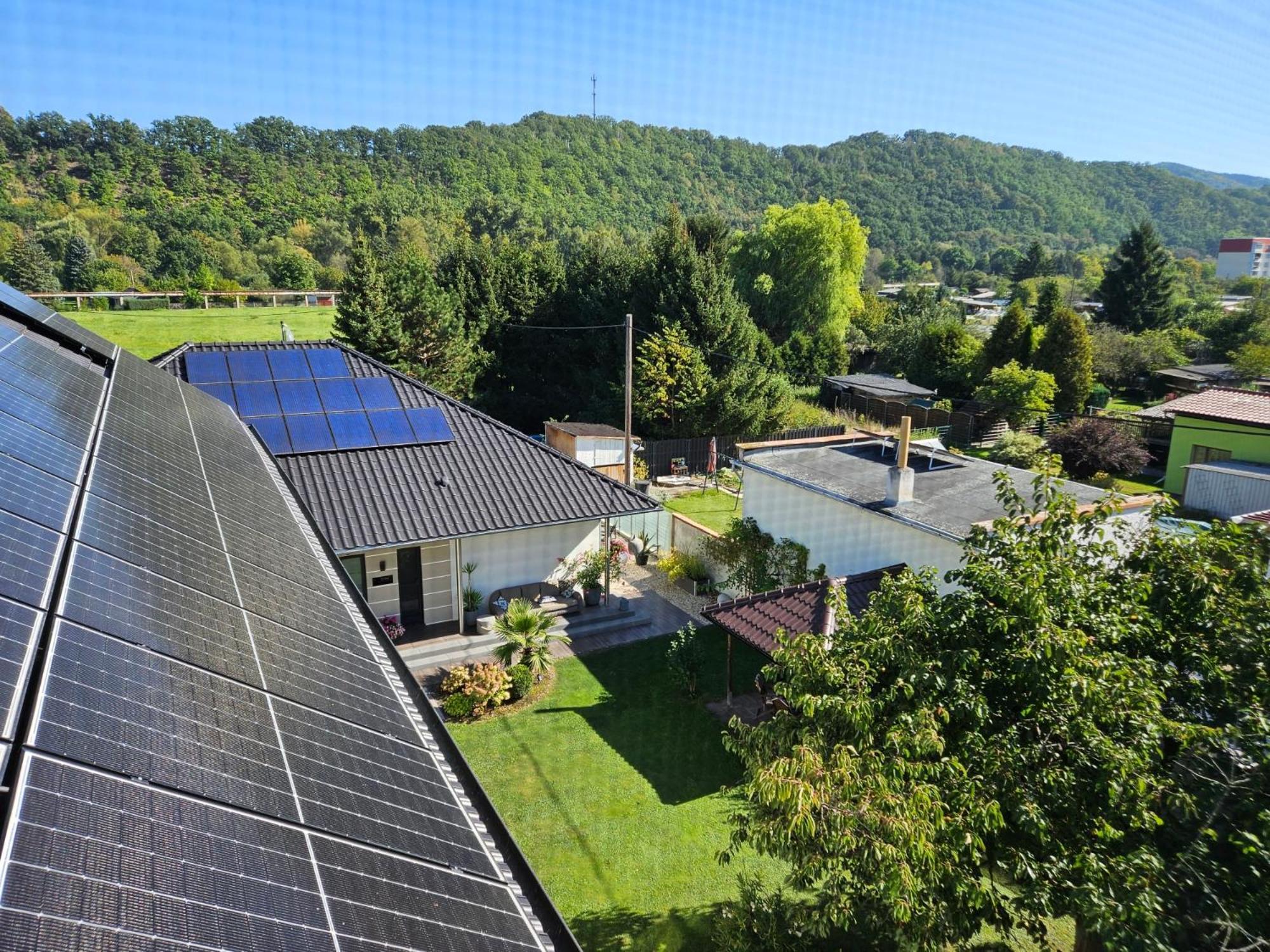 Apartments Am Saalebogen Mit Gartenterrasse, Grillkamin, Freie Parkplaetze รูโดลชตัดท์ ภายนอก รูปภาพ