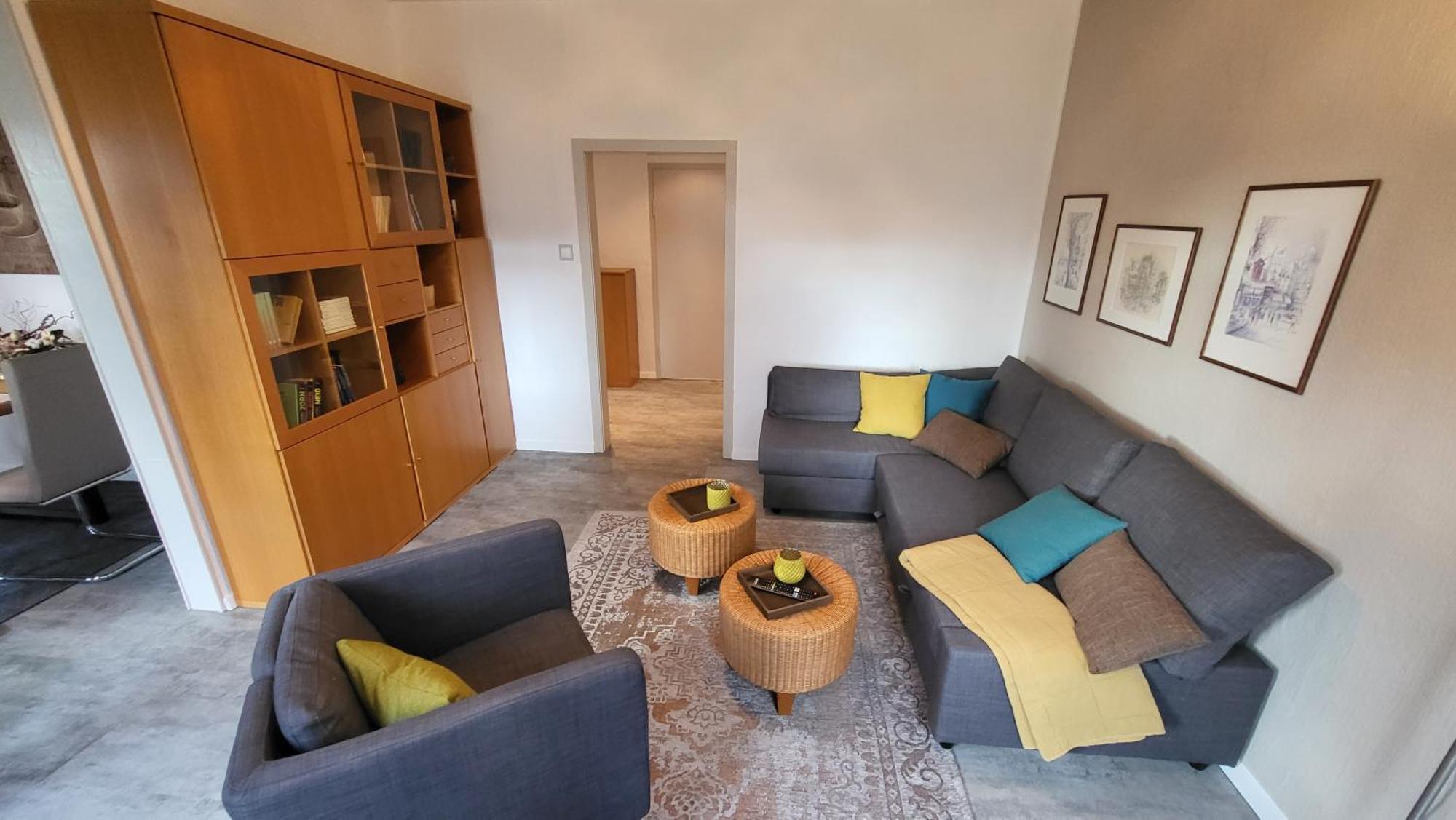 Apartments Am Saalebogen Mit Gartenterrasse, Grillkamin, Freie Parkplaetze รูโดลชตัดท์ ภายนอก รูปภาพ