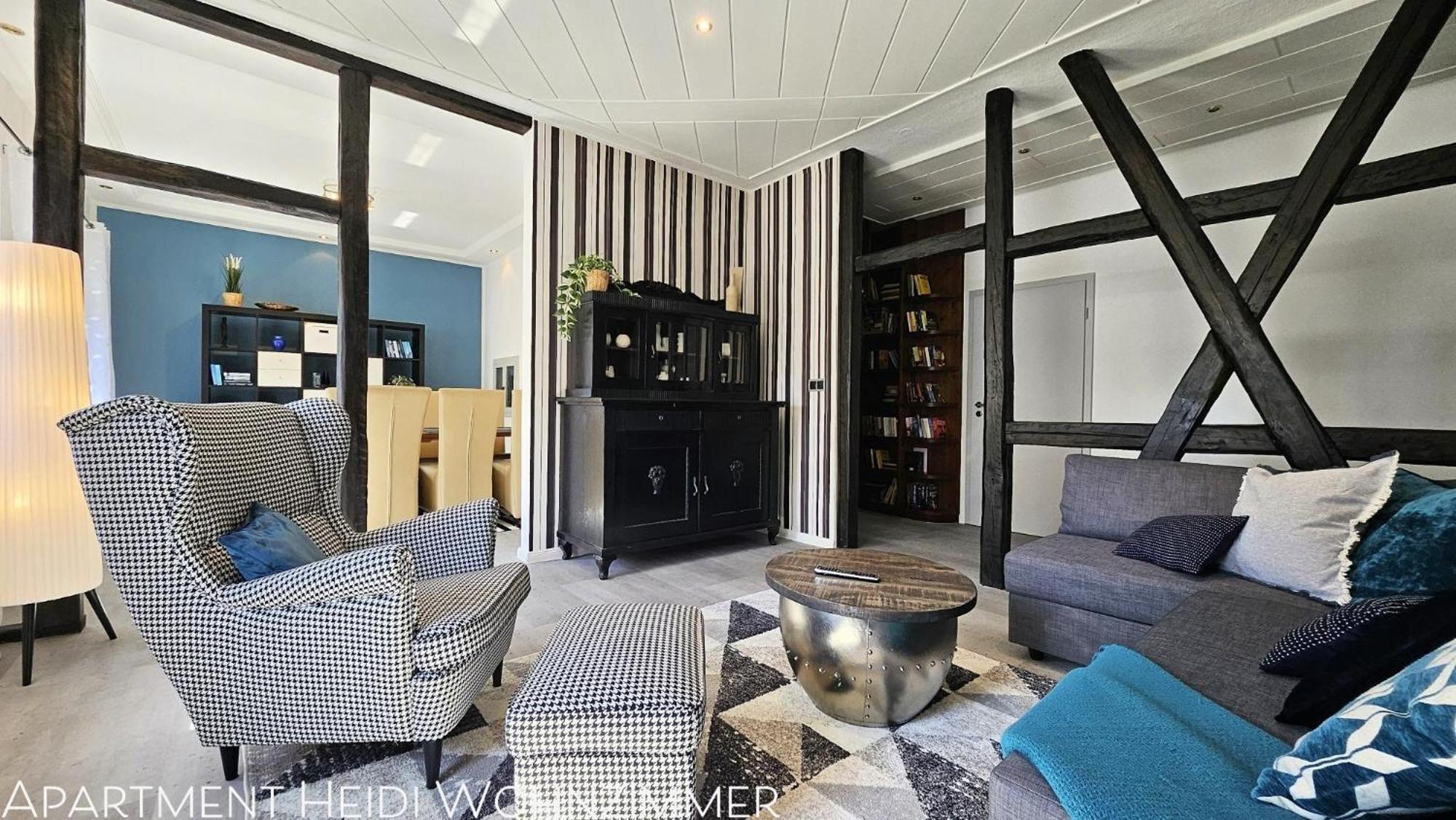 Apartments Am Saalebogen Mit Gartenterrasse, Grillkamin, Freie Parkplaetze รูโดลชตัดท์ ภายนอก รูปภาพ